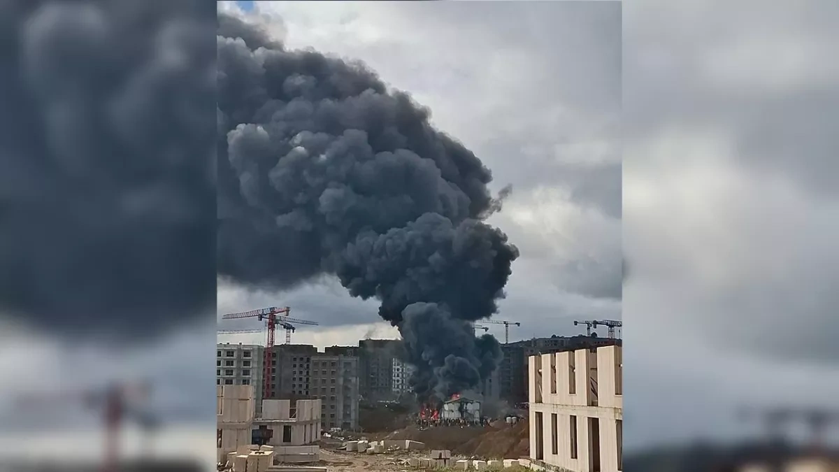 Türkiye: Fire erupts in worker container in Istanbul’s Tuzla district Video