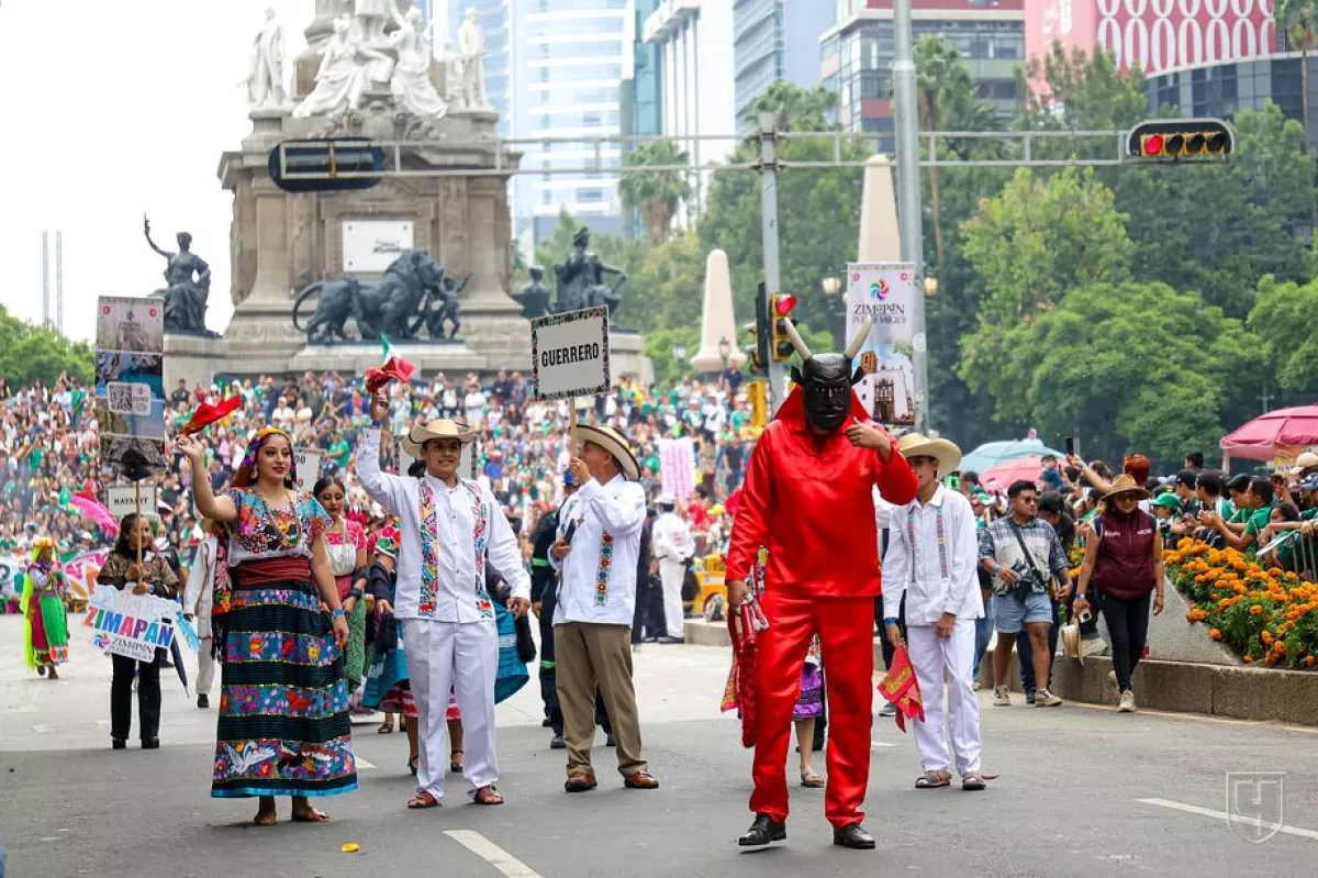 Mexico City blends day of the Dead spirit with World Cup 2026 parade PHOTO