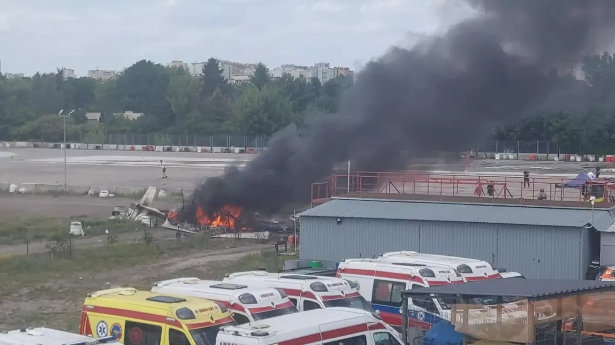 Fatal plane crash in Warsaw leaves two dead, two injured PHOTO