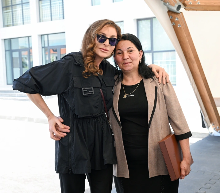 President Ilham Aliyev, First Lady Mehriban Aliyeva meet with residents of Shukurbeyli village of Jabrayil district (PHOTO)