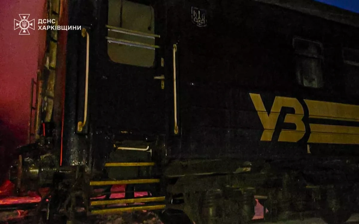 Russian strike hits passenger train in Kharkiv region, killing at least four PHOTO