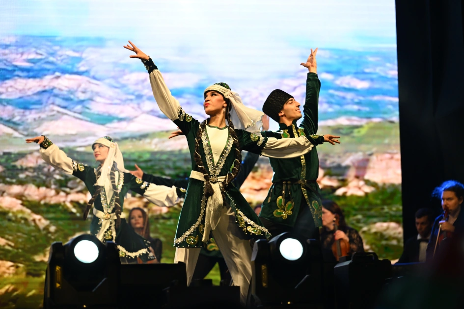 Baku hosts festive concert marking National Salvation Day (PHOTO/VIDEO)