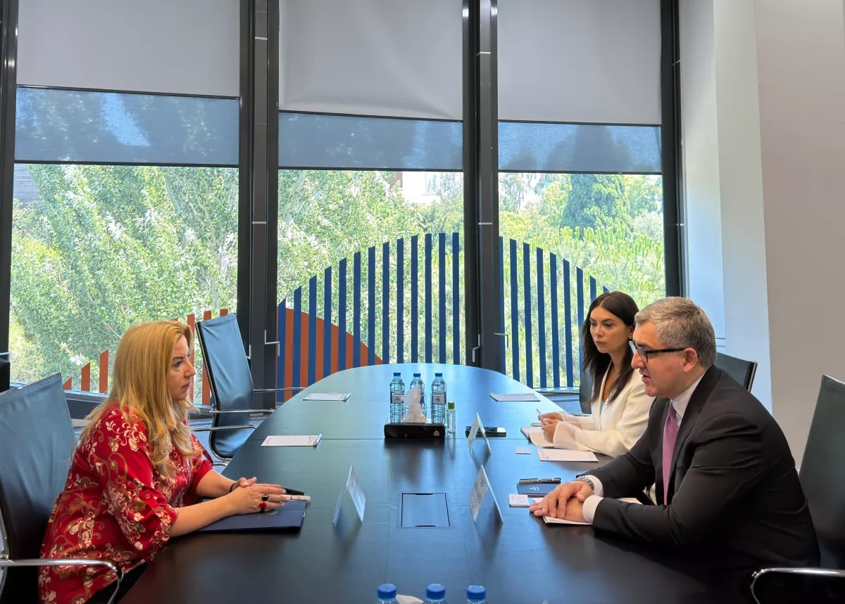 Azerbaijan, Greece discuss holding business forum in September