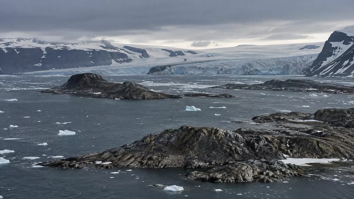 Media: Nearly 30 new islands emerge in Russia as glaciers melt