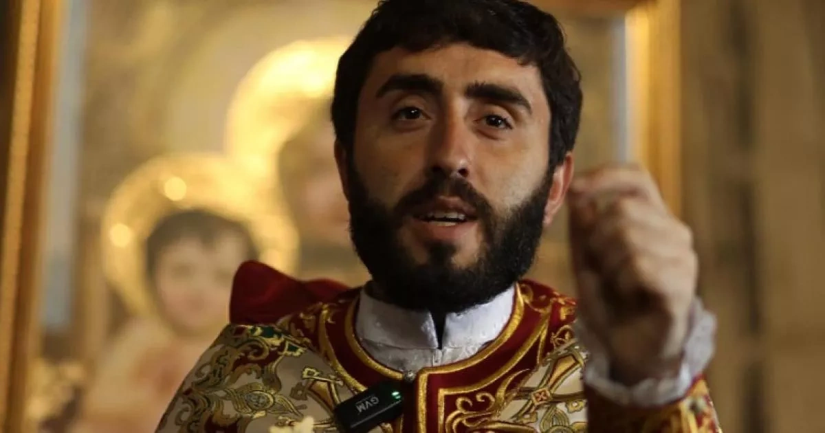 Armenian priest accuses top cleric of losing authority in Church