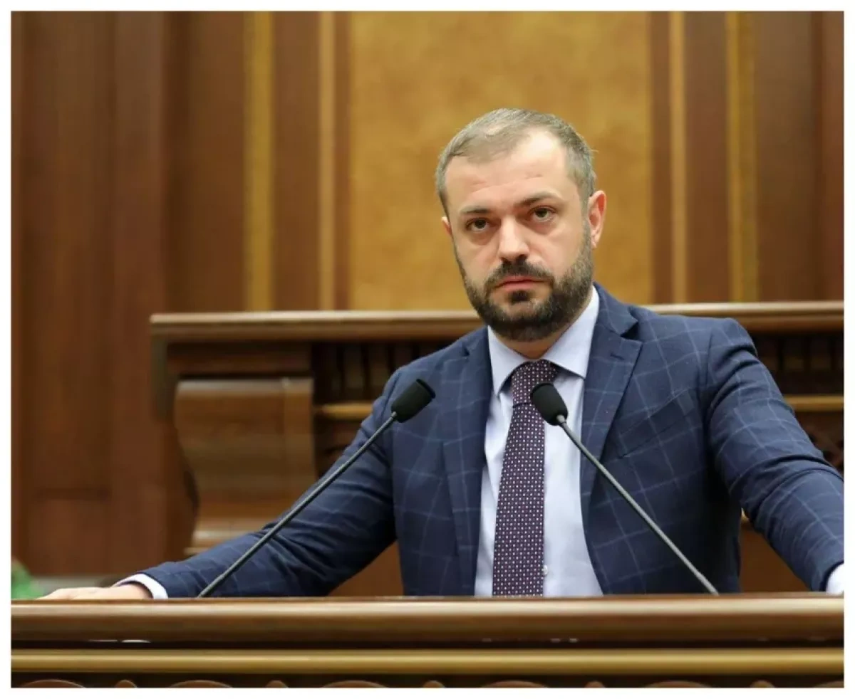 Armenian official expects Azerbaijan to eventually use Armenian roads