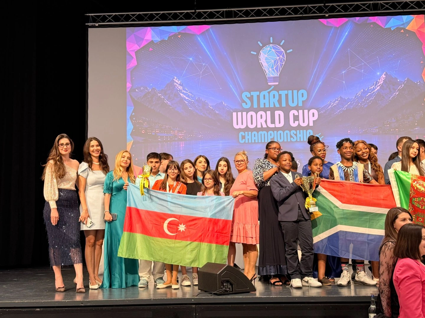 MINIBOSS Baku students gain global recognition for breakthrough startup projects (PHOTO)
