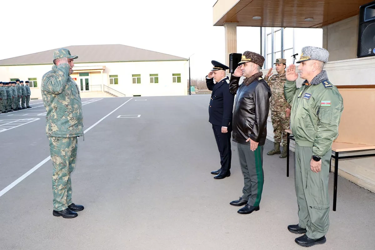 Azerbaijani top military officials visit Air Force units PHOTO