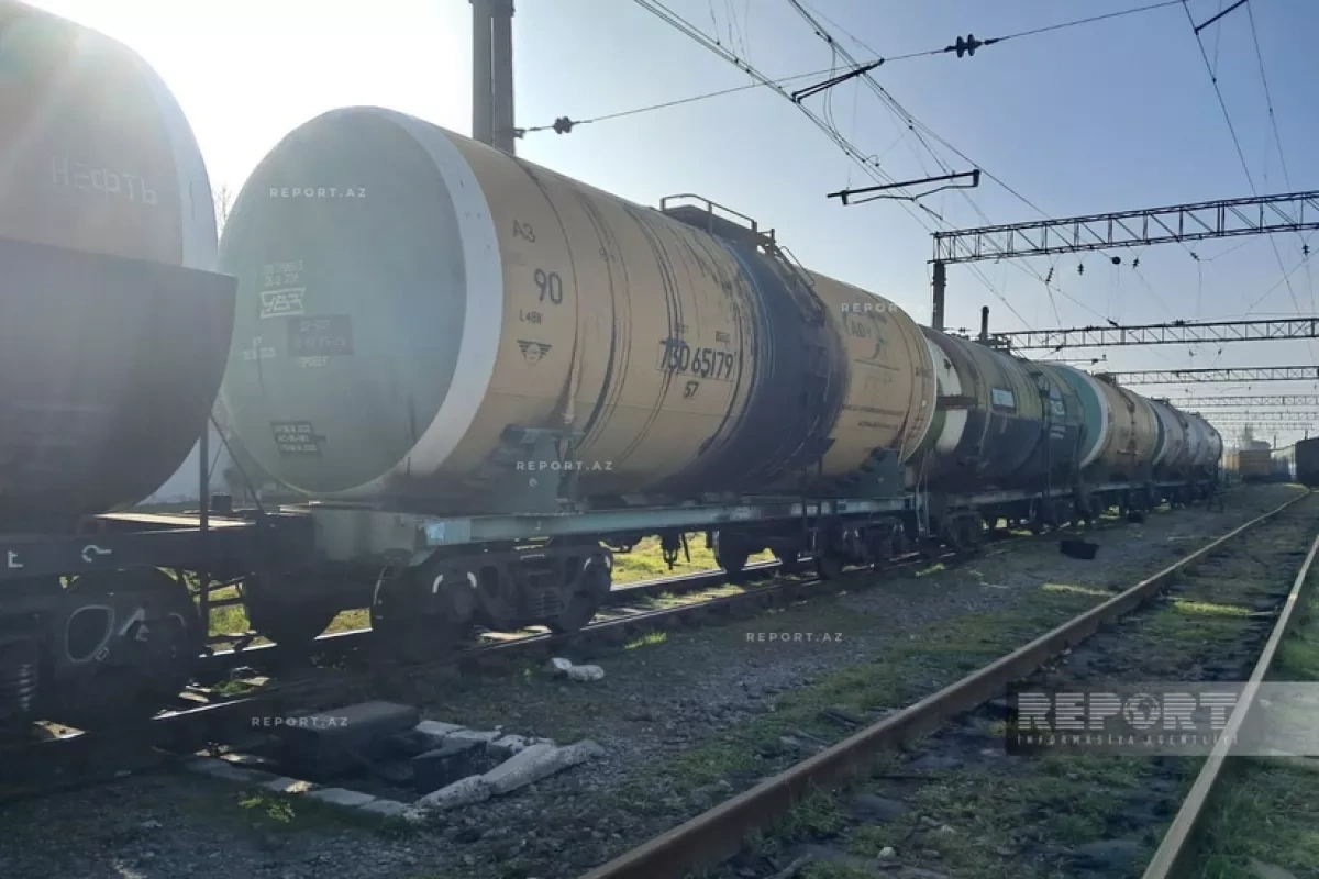Train carrying Russian grain departs for Armenia via Azerbaijan PHOTO