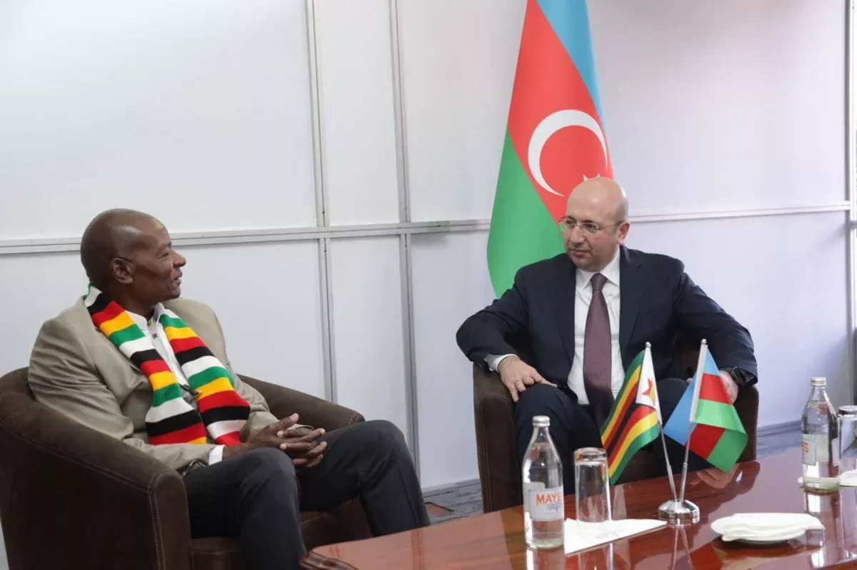 Azerbaijan, Zimbabwe discuss partnership on sustainable urban development