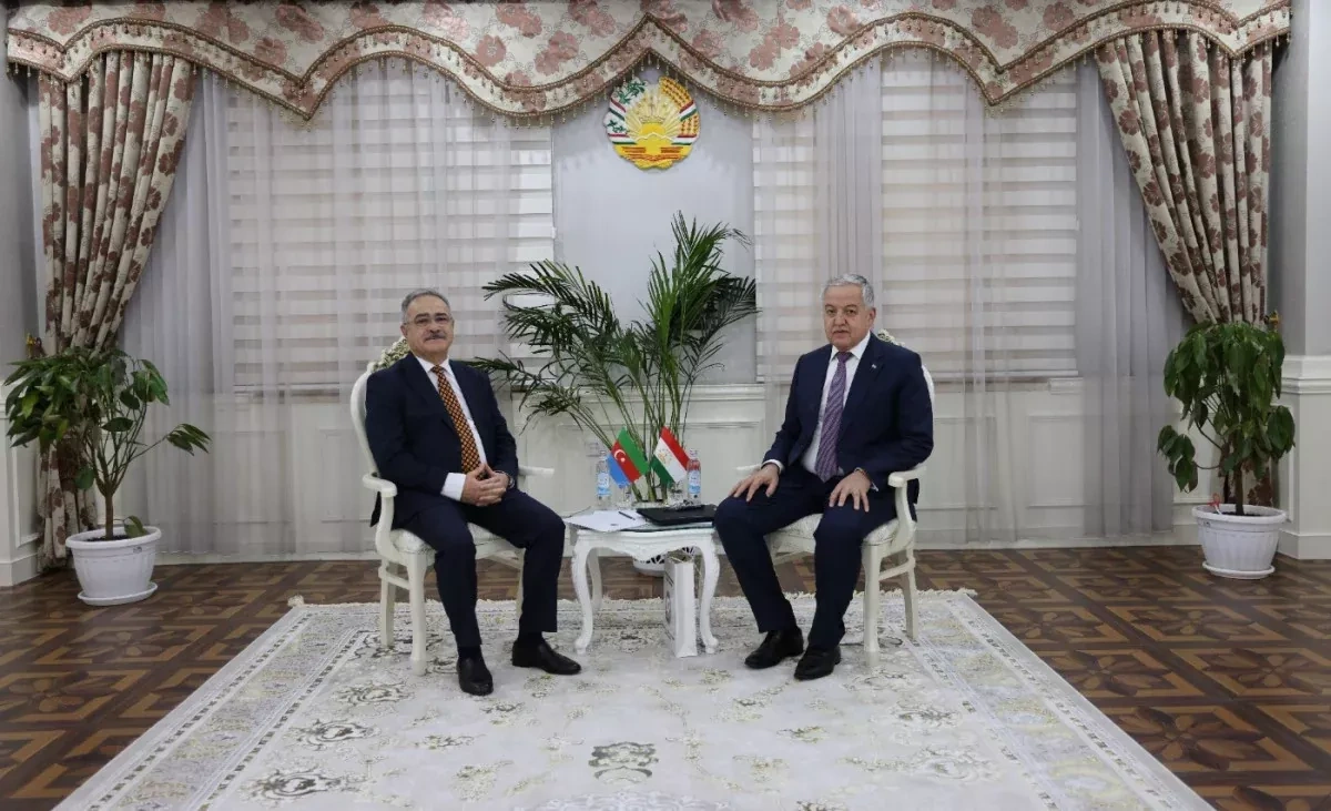 Azerbaijan, Tajikistan discuss deepening bilateral ties PHOTO