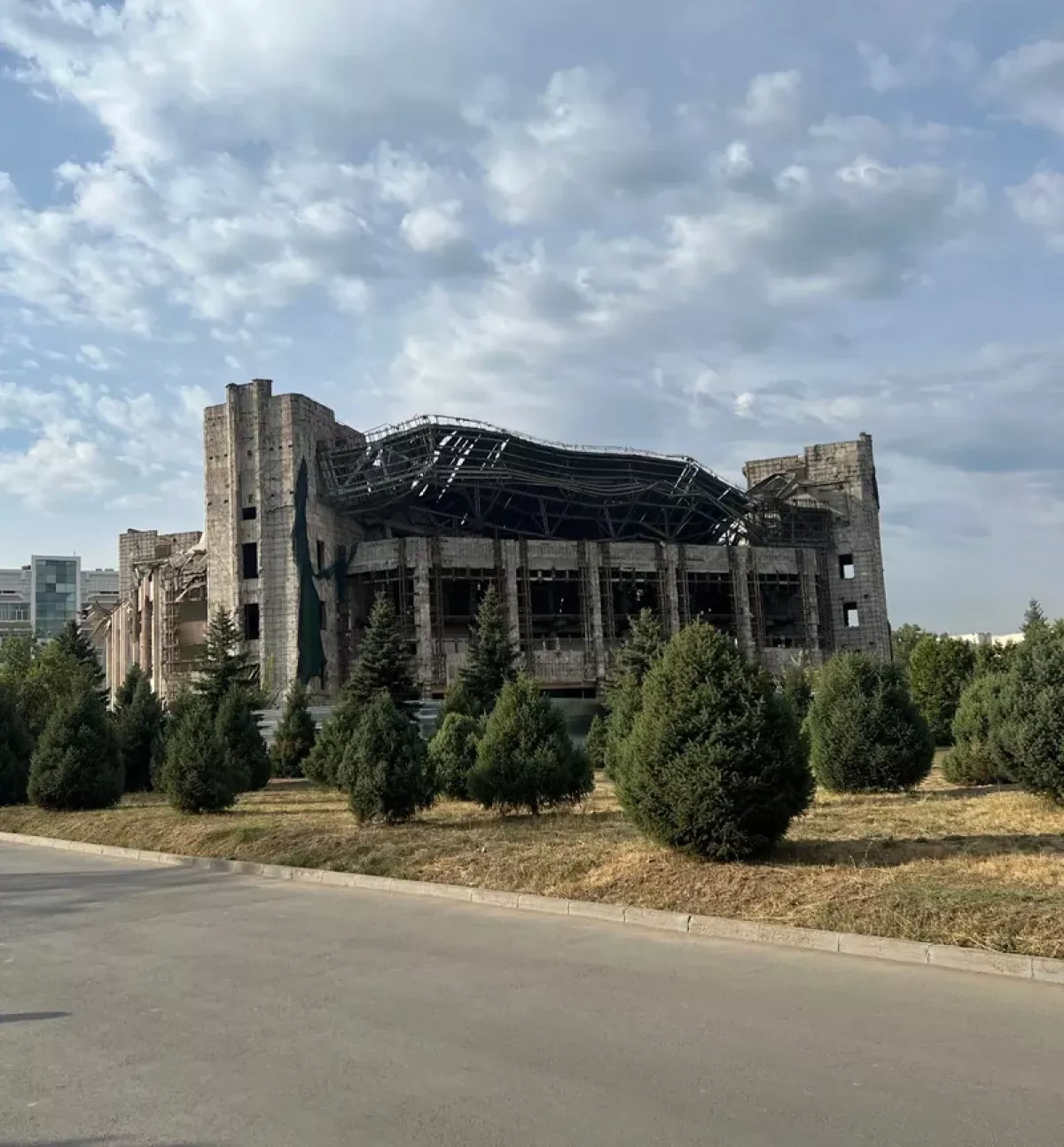 Roof of students’ palace collapses in Almaty PHOTO