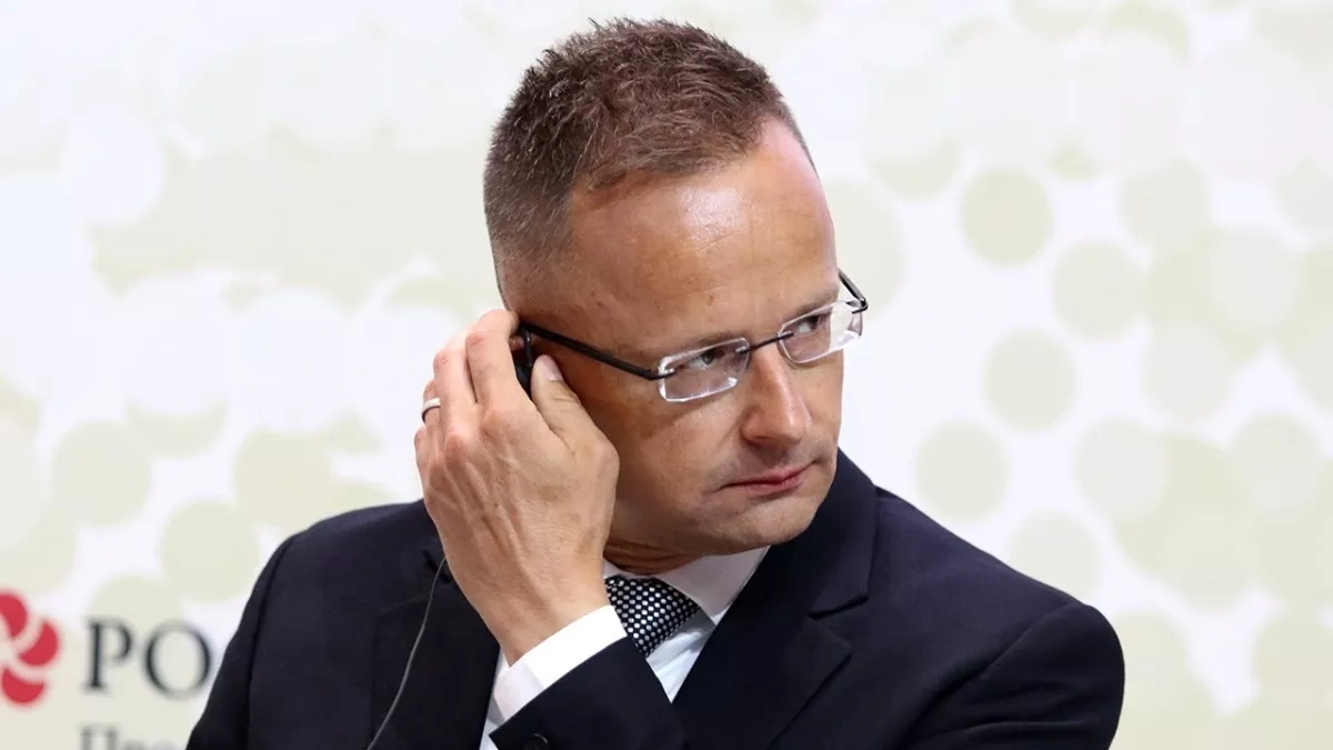Hungarian FM Szijjártó returns to social media after "going missing"
