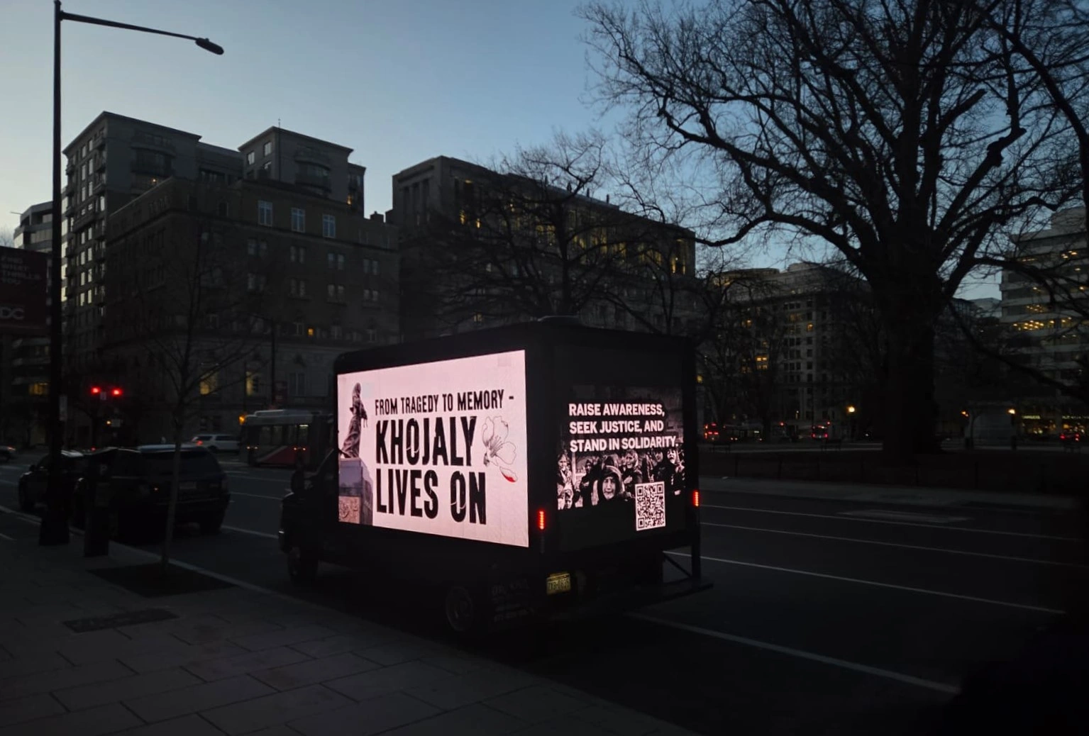 Washington D.C. pays tribute to Khojaly victims with digital billboards (PHOTO)