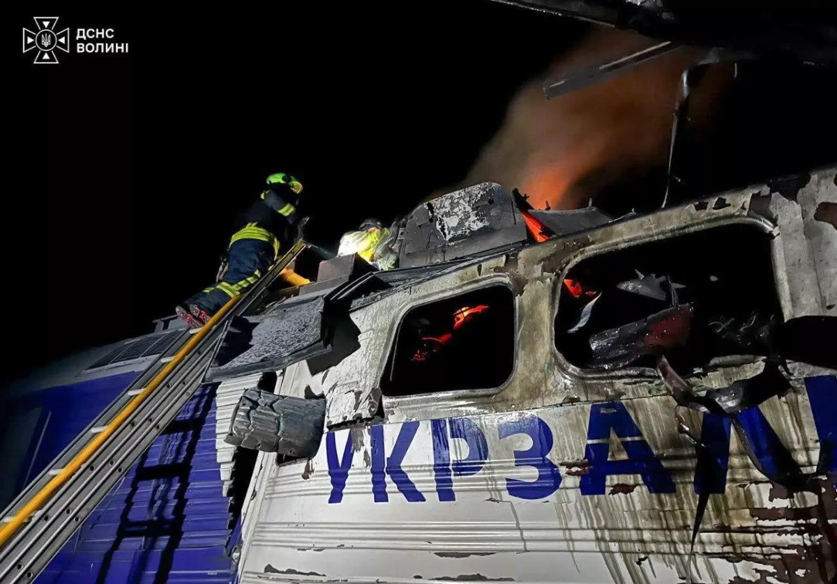Russian strike drone hits train in Ukraine’s Volyn region PHOTO