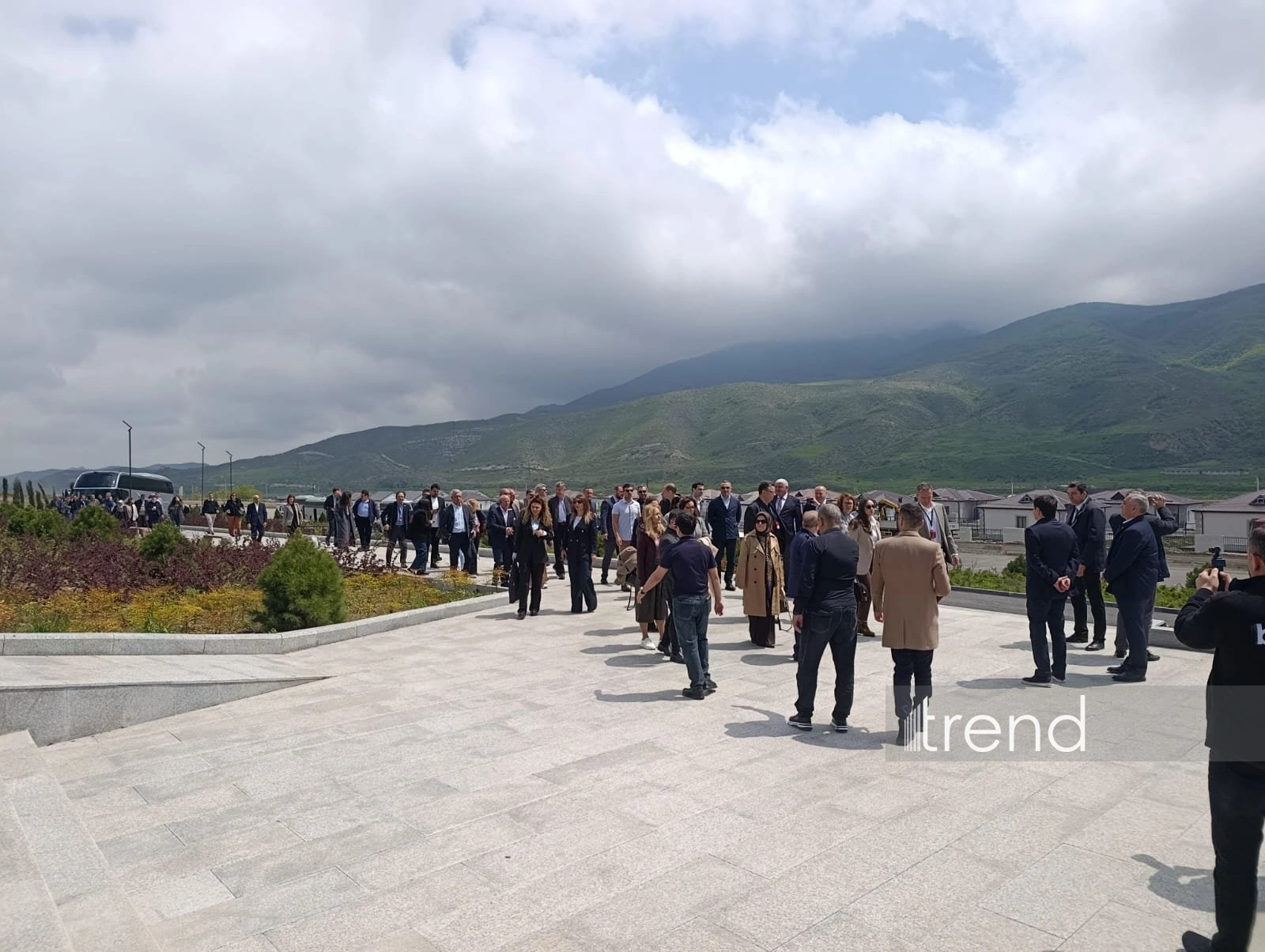 Representatives of diplomatic corps visit Azerbaijan’s Khojaly Genocide Memorial (PHOTO)
