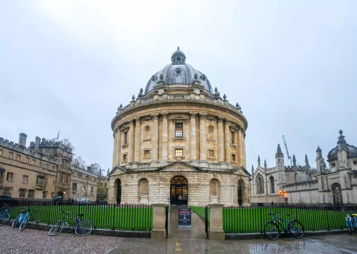 UK to rejoin EU’s Erasmus student exchange scheme in 2027