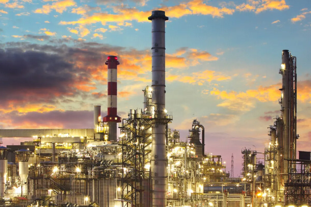 Drone strikes trigger fire at Kuwait oil refinery in Al-Ahmadi
