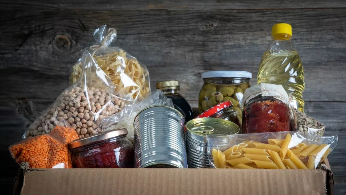 Ukraine urges households to stock up on food, water