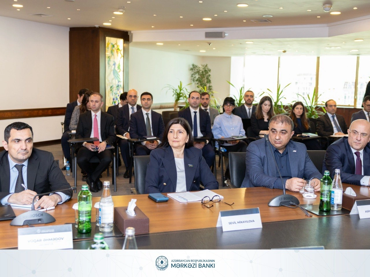 Azerbaijani Central Bank discusses macroeconomic situation with experts (PHOTO)