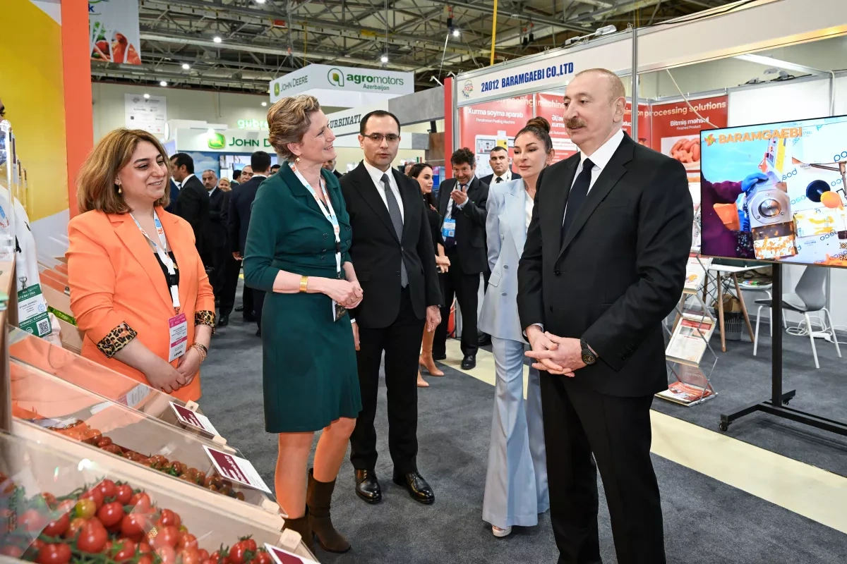 President Aliyev tours Azerbaijan’s leading agriculture, food exhibitions PHOTO