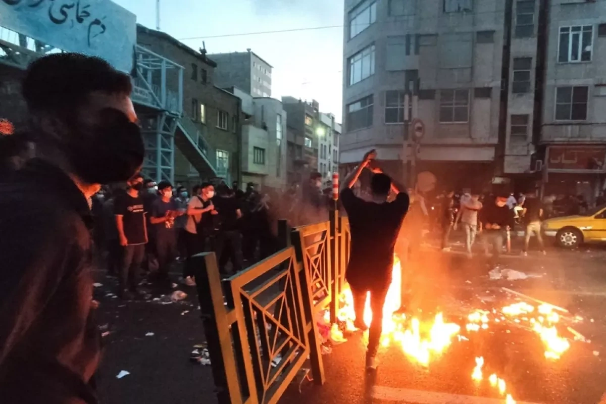 Iran publishes names of 2,985 people killed in protests