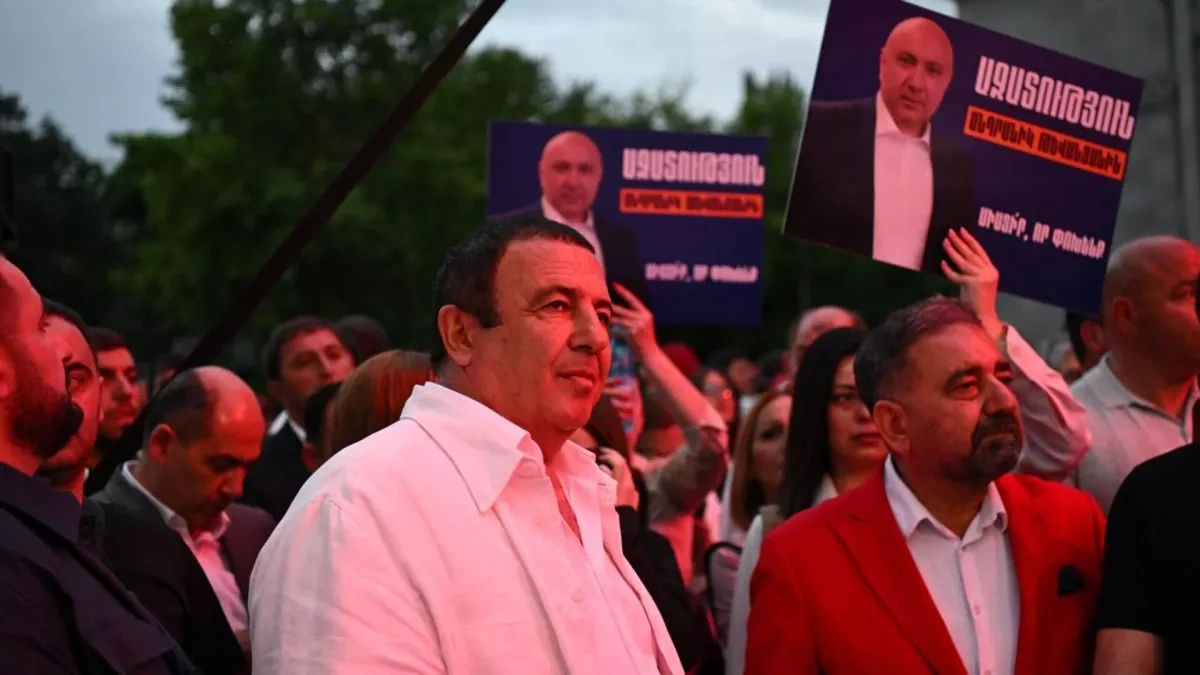 Armenian opposition leader questioned in seven-year-old case