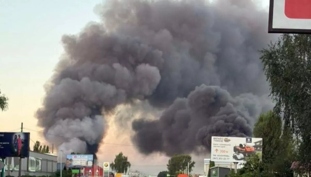 Russian strikes kill civilians across Ukraine, hit Nova Poshta facilities PHOTO
