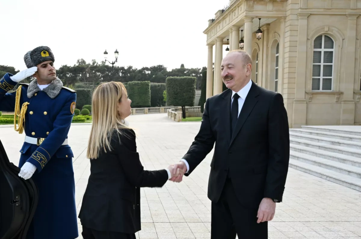 Azerbaijani president, Italian PM hold one-on-one meeting PHOTO