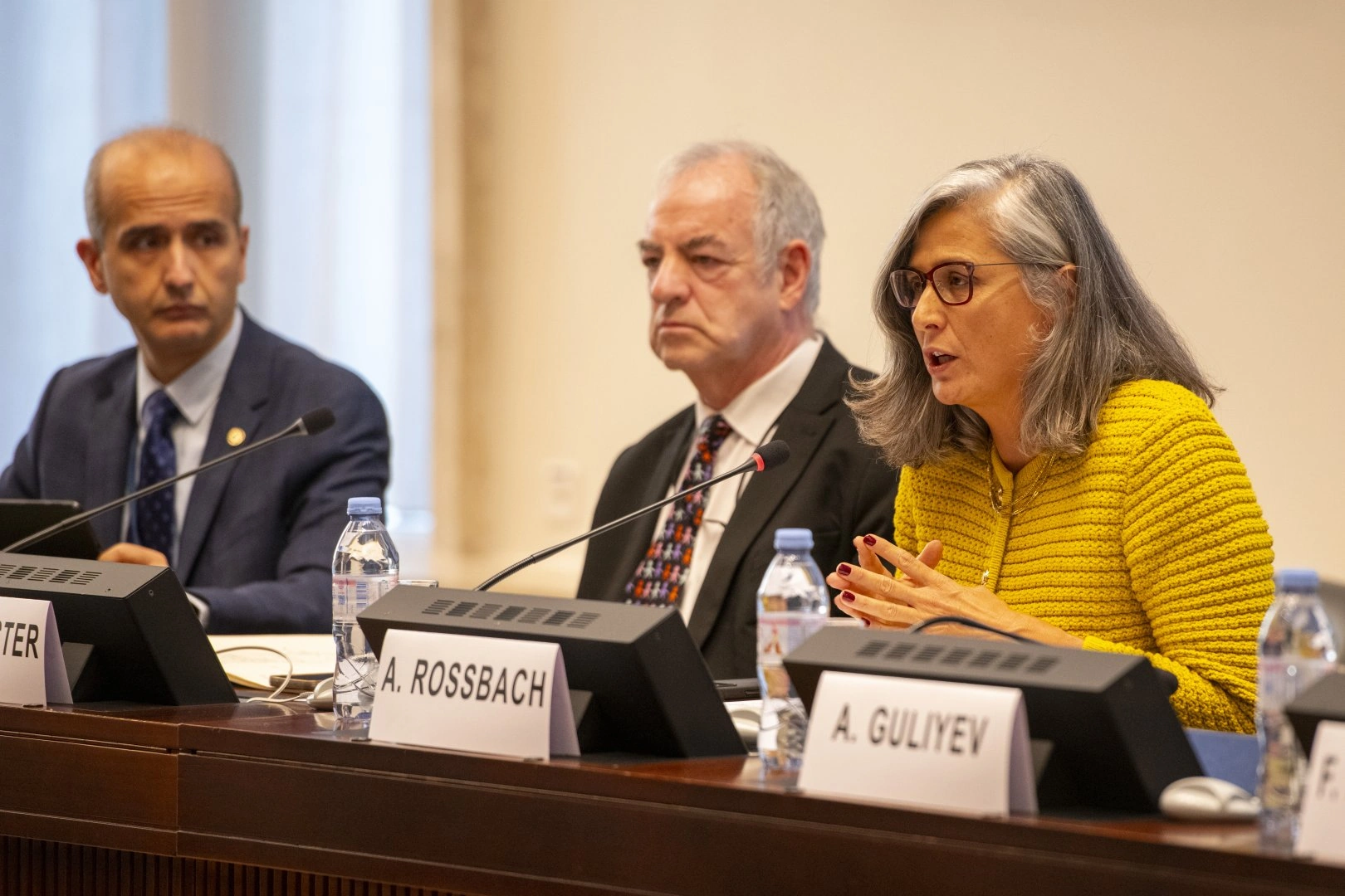 Azerbaijan, UN-Habitat sign major agreement on WUF13 arrangements (PHOTO)