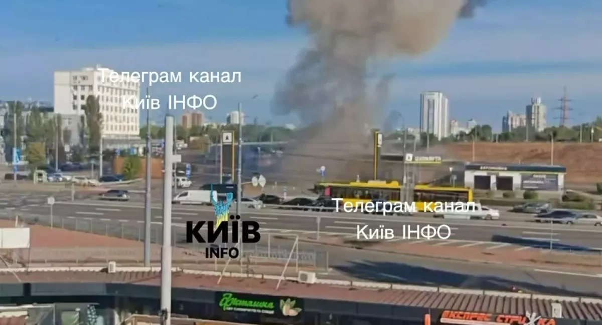 Russian strikes hit Ukrnafta petrol stations in Kyiv VIDEO