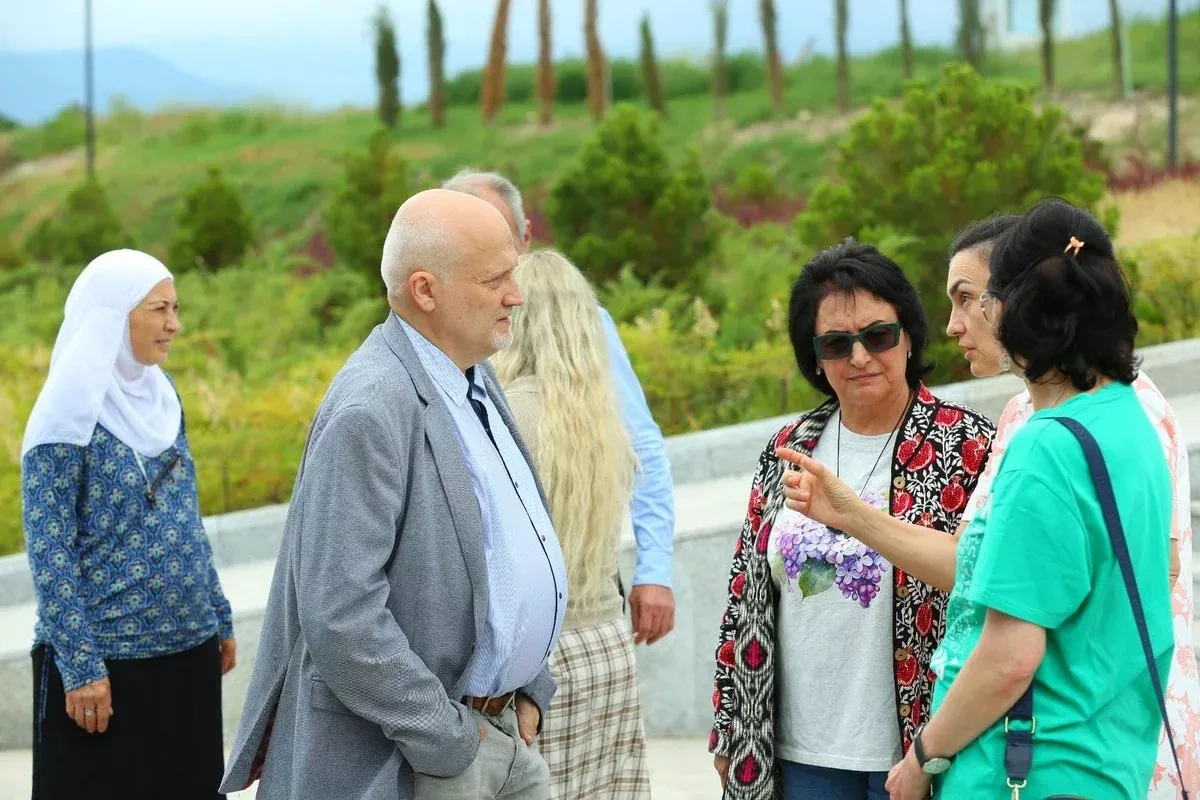 International conference participants visit Lachin, Khankendi following forum PHOTO