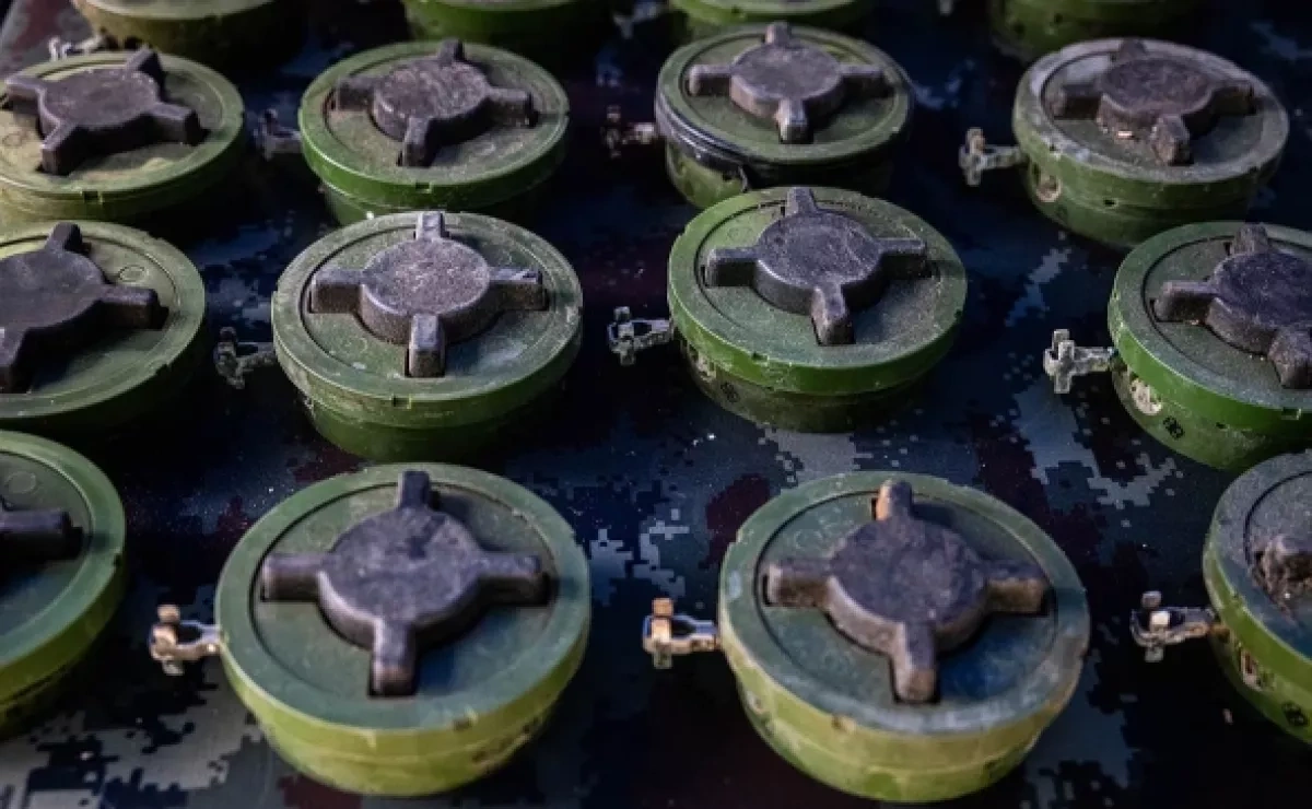Path to war: dismantling global arms control system Treaties fall, tensions rise