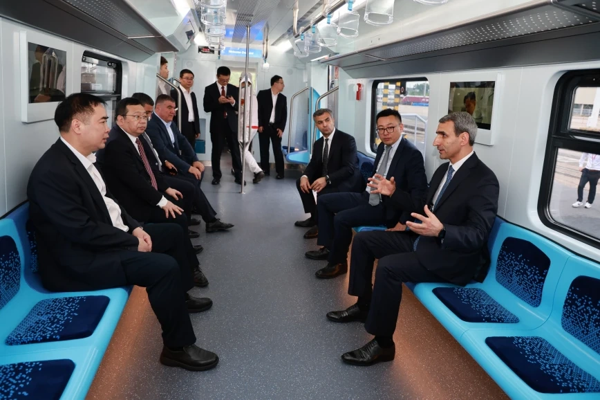 Azerbaijan Railways plans to purchase new passenger trains and wagons from Chinese companies (PHOTO)