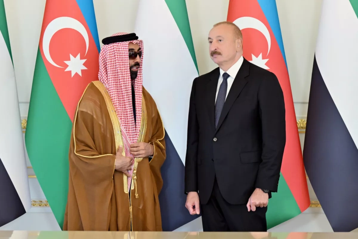 Azerbaijani president holds talks with UAE national security adviser PHOTO / UPDATED