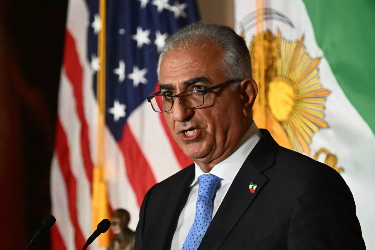Ex-Shah’s son outlines plan for democratic transition in Iran