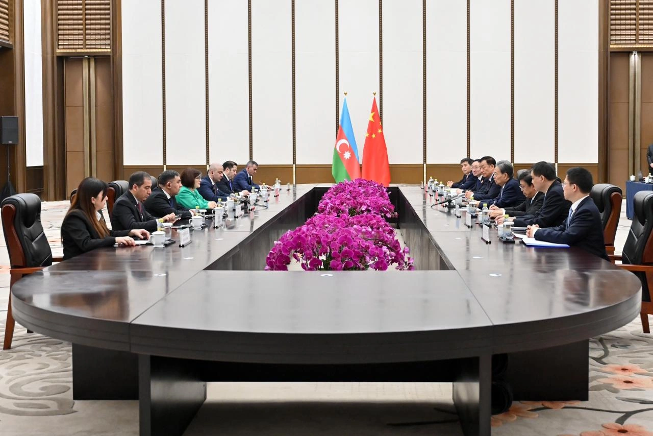 Azerbaijan and China discuss thriving interrelations