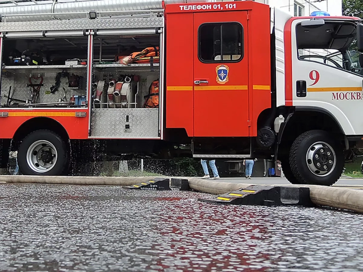 Fire erupts at Interior Ministry Academy in northern Moscow