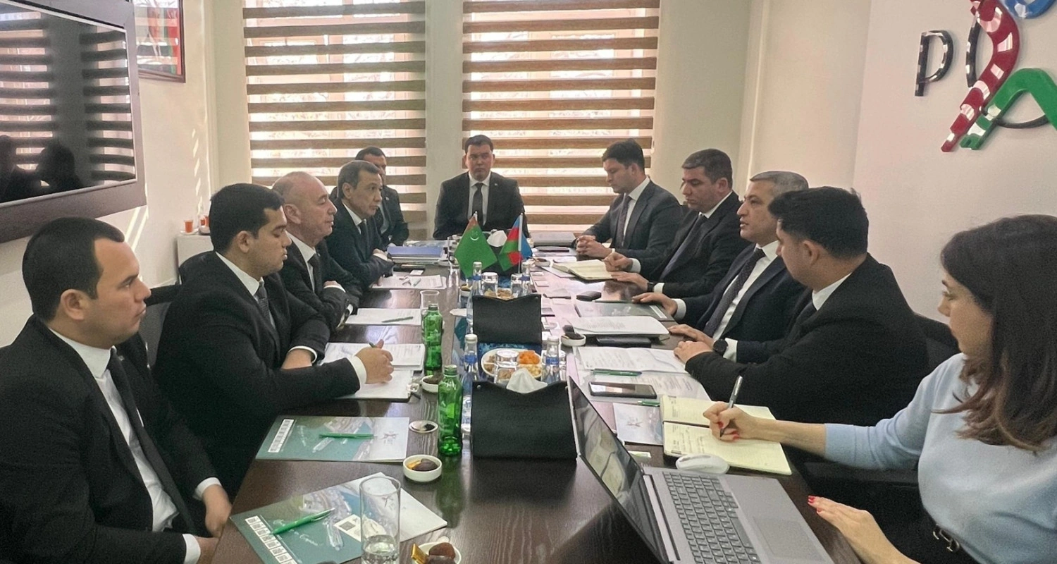Baku and Turkmenbashi seaports discuss expansion of Caspian transit corridor (PHOTO)