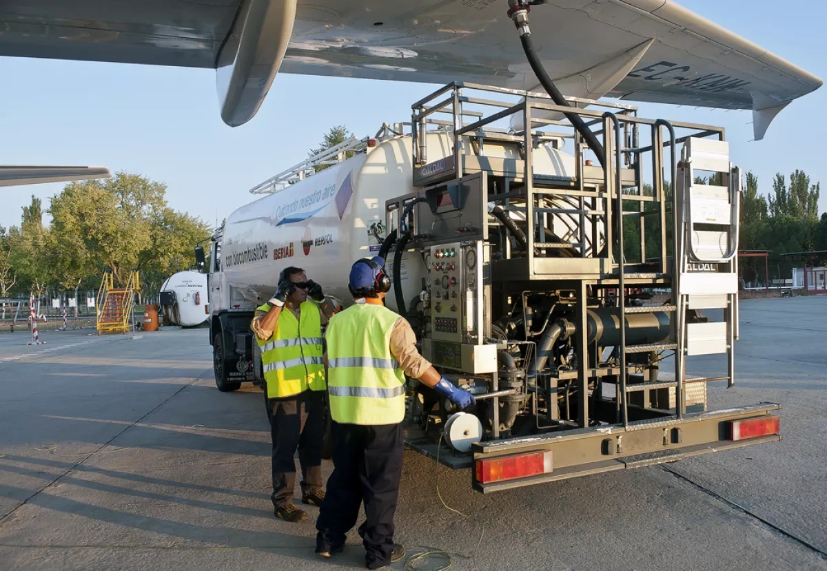 EU moves to prevent aviation fuel shortfall as Middle East crisis deepens