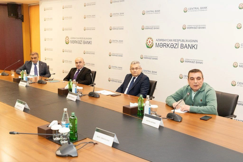 Azerbaijani Central Bank hosts debates on macroeconomic processes with experts (PHOTO)