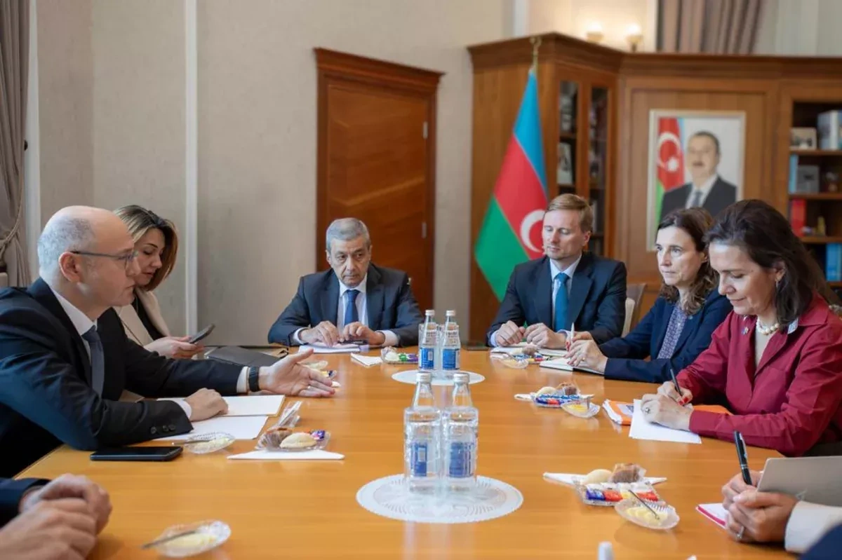 Azerbaijan, EU advance talks on green energy corridor project PHOTO