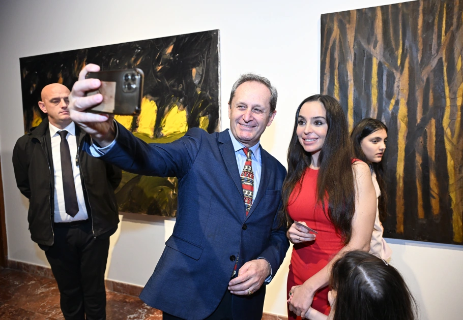 Leyla Aliyeva and Arzu Aliyeva attend MAMA “Mother Nature” international art exhibition in Tirana (PHOTO)