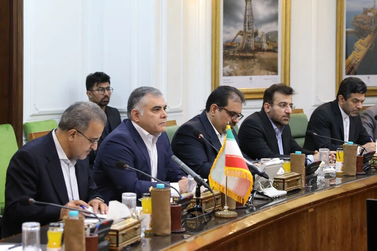 Azerbaijan and Iran discuss progress of joint projects (PHOTO)