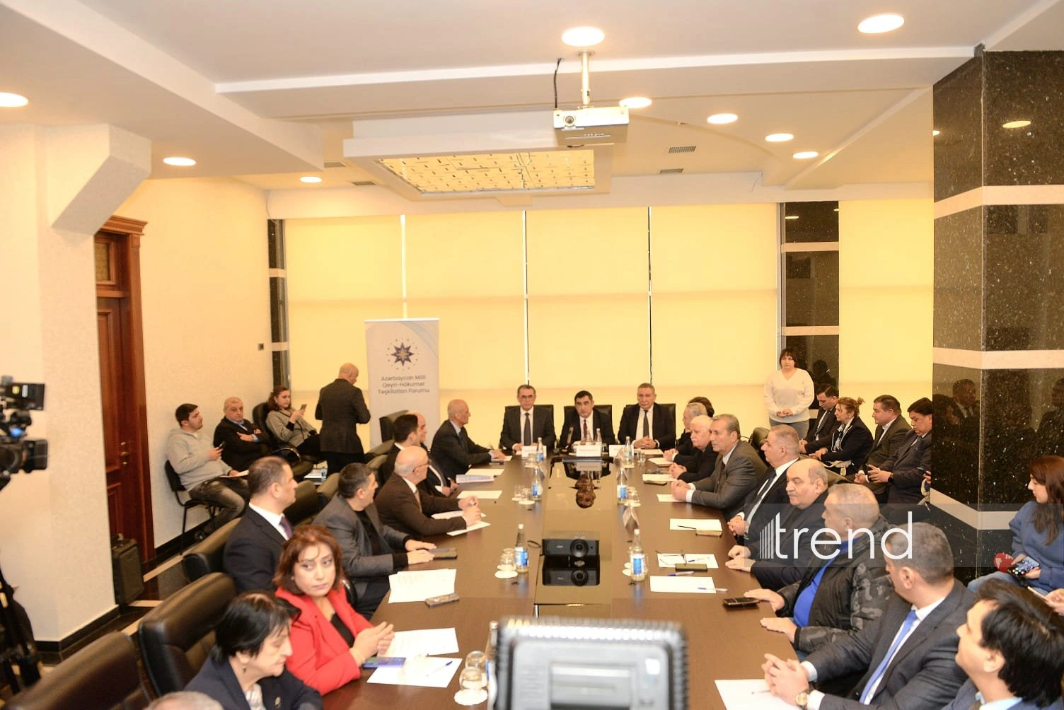Azerbaijani experts confront rising disinformation threats in public debate (PHOTO)