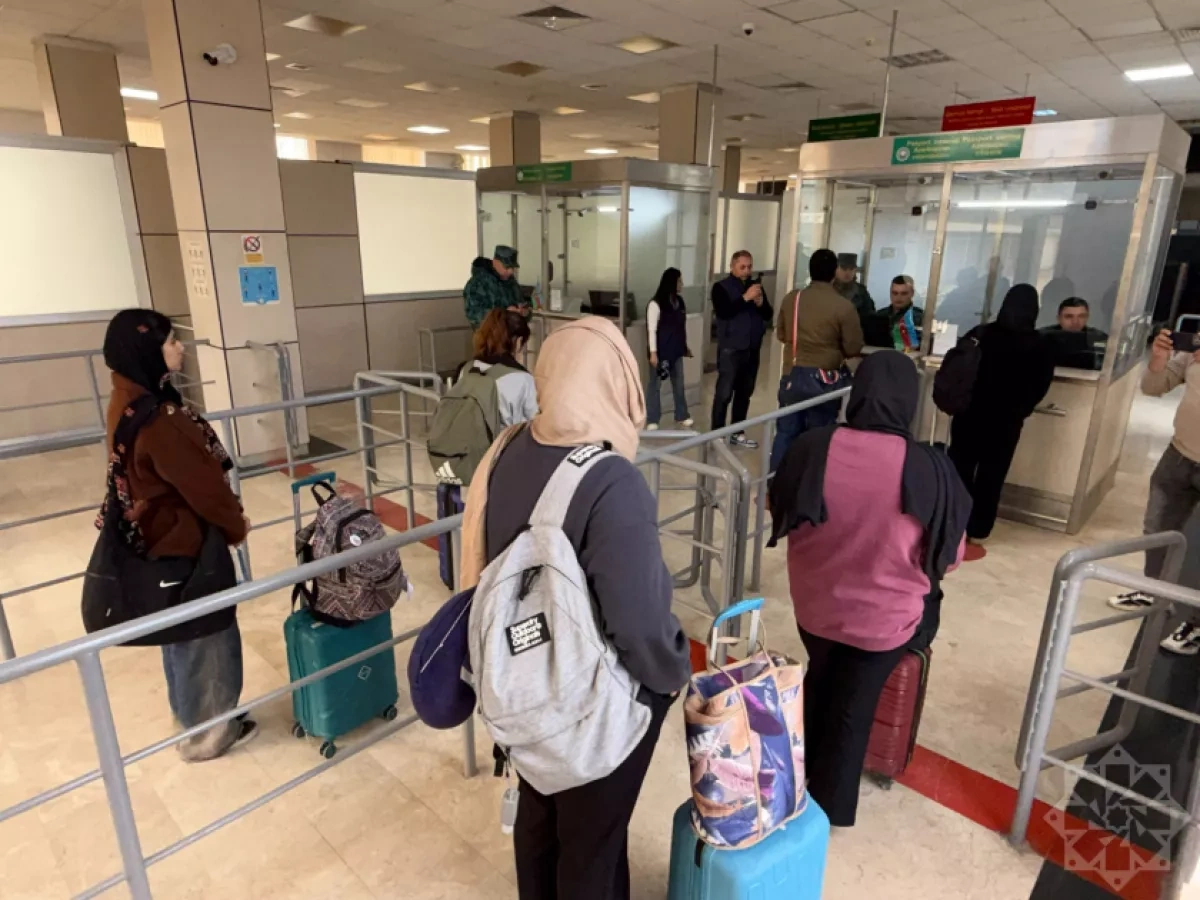 Mass evacuation underway: 39 Indian nationals enter Azerbaijan from Iran PHOTO