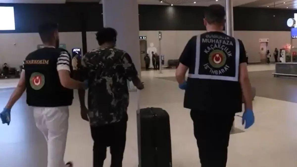 Spanish national arrested at Istanbul airport with 22.5 kg of cannabis