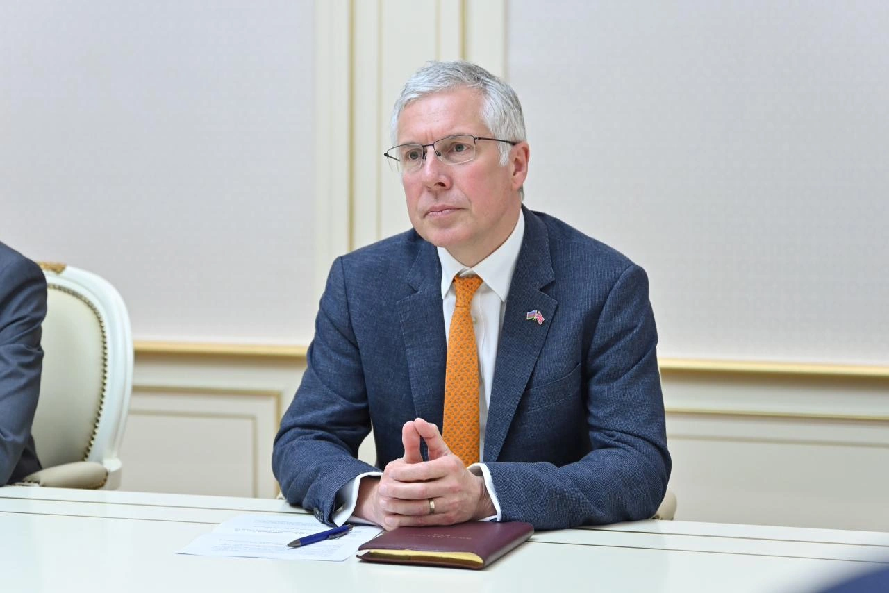 Speaker of Azerbaijani Parliament meets with Greek ambassador (PHOTO)