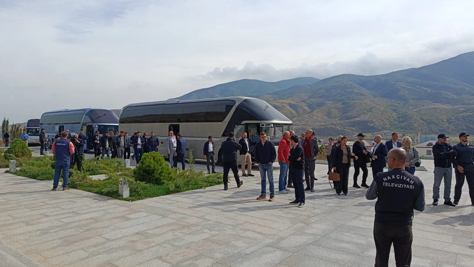 International conference participants visit Khojaly Genocide Memorial (PHOTO)