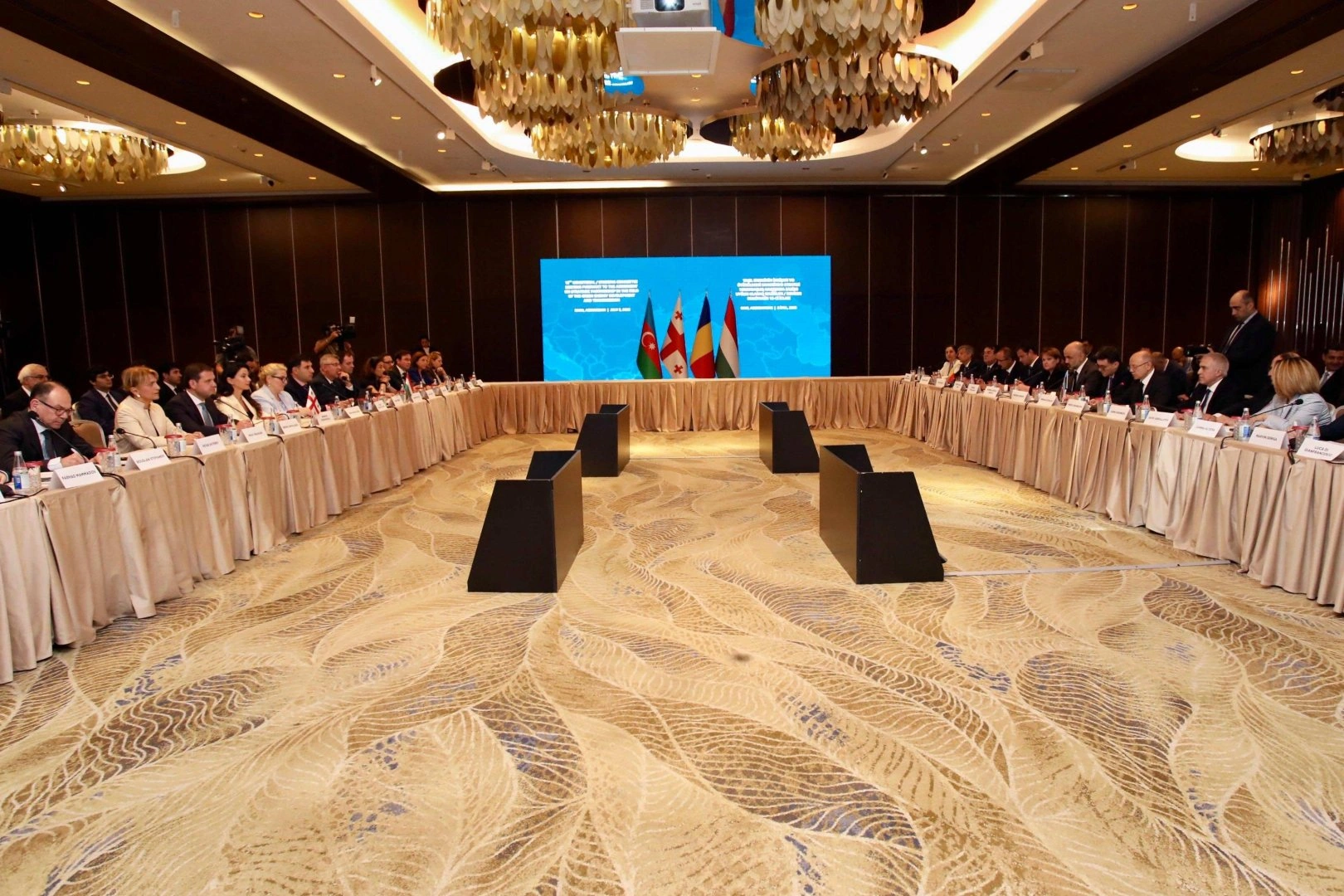 Azerbaijan-led Green Energy Corridor enters key implementation stage (PHOTO)